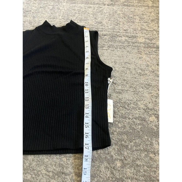 Women’s MCLA Sleeveless Tank Size M Black Ribbed Q9 - Picture 3 of 6